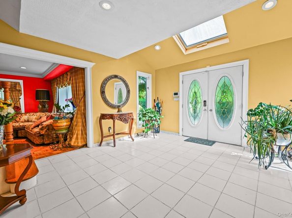 23 Pettit Drive, Dix Hills NY 11746