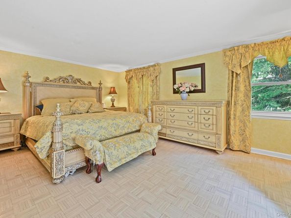 23 Pettit Drive, Dix Hills NY 11746