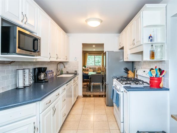 334 Central Park Avenue H9, Scarsdale NY 10583