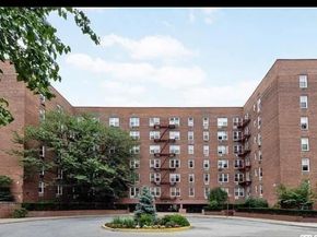 66-01 Burns 3V, Rego Park NY 11374
