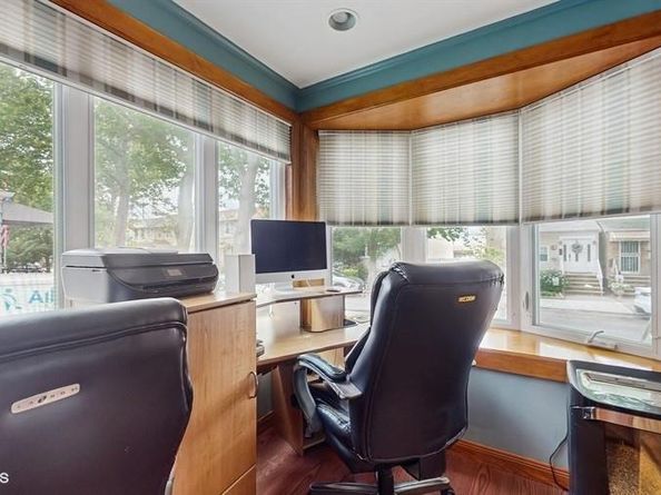 77-52 76th Street, Glendale NY 11385