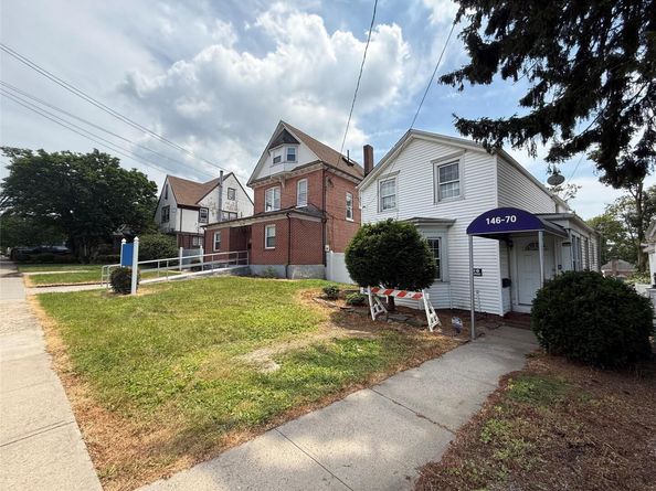 147-08/146-70 Bayside Avenue, Flushing NY 11354
