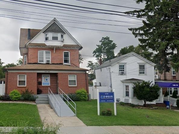 147-08/146-70 Bayside Avenue, Flushing NY 11354
