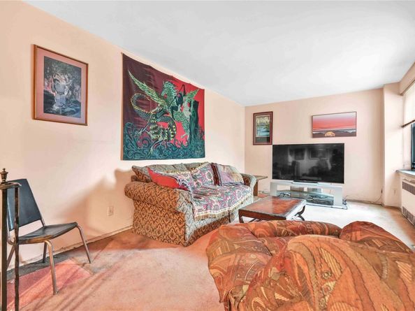 26-20 141st Street 2G, Flushing NY 11354