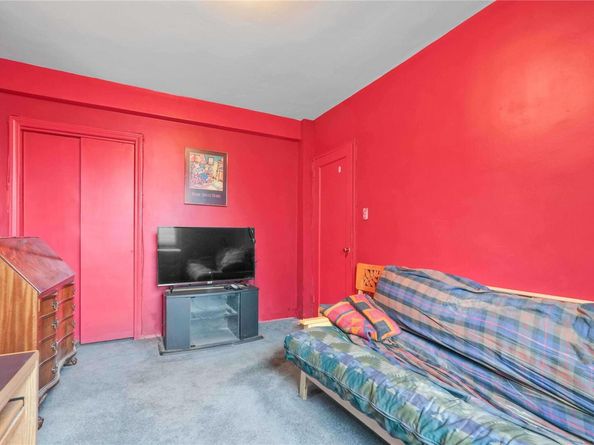26-20 141st Street 2G, Flushing NY 11354