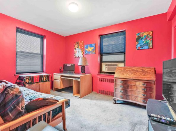 26-20 141st Street 2G, Flushing NY 11354