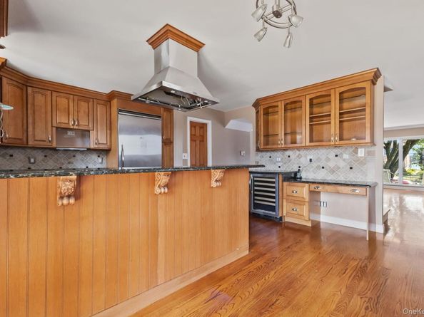 3199 Tierney Place, Bronx NY 10465