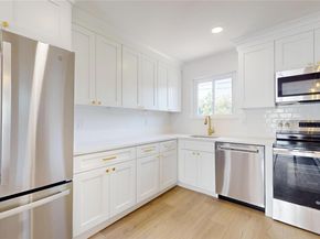 8 King Road W, Mastic Beach NY 11951