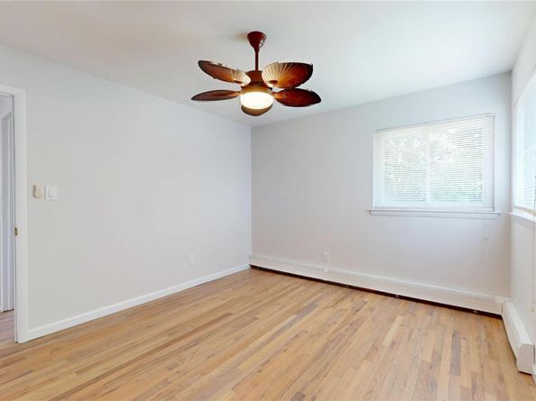 8 King Road W, Mastic Beach NY 11951