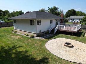 8 King Road W, Mastic Beach NY 11951
