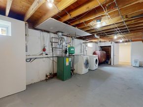 8 King Road W, Mastic Beach NY 11951