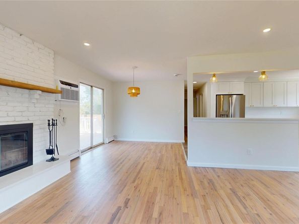 8 King Road W, Mastic Beach NY 11951