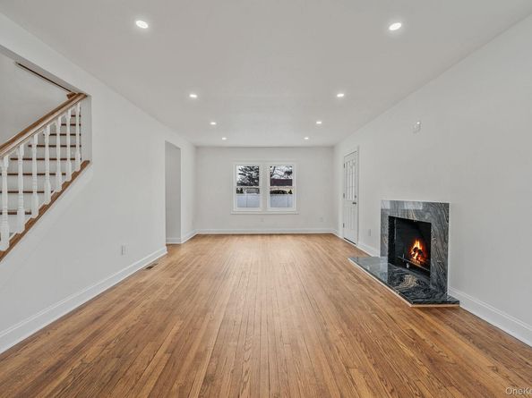 255 Moore Avenue, Freeport NY 11520