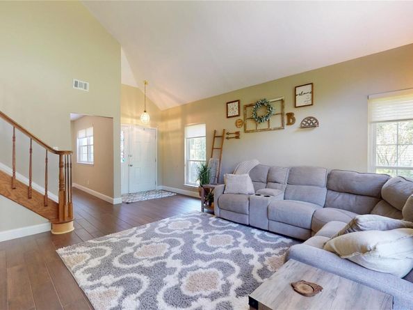 1 Cloister Lane, Middle Island NY 11953