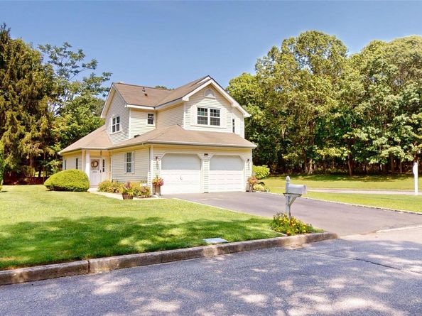 1 Cloister Lane, Middle Island NY 11953