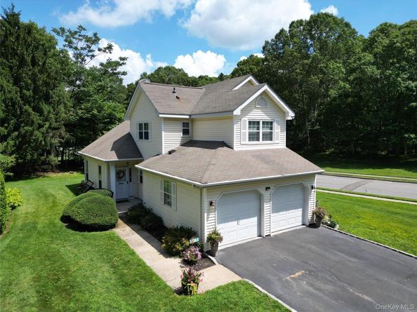 1 Cloister Lane, Middle Island NY 11953