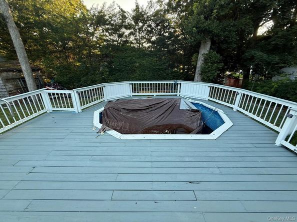 116 Phyllis Drive, Patchogue NY 11772