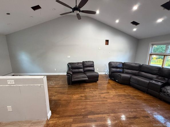 116 Phyllis Drive, Patchogue NY 11772