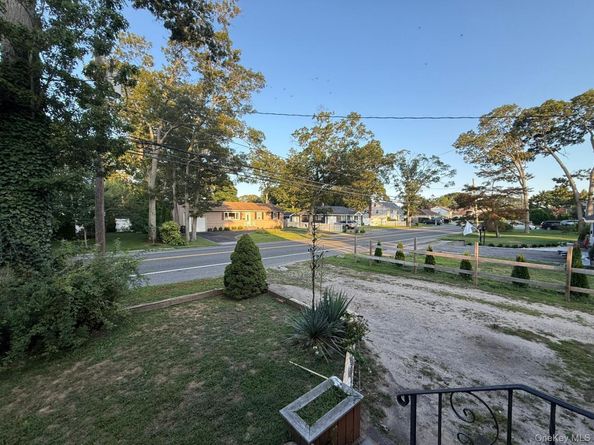 116 Phyllis Drive, Patchogue NY 11772