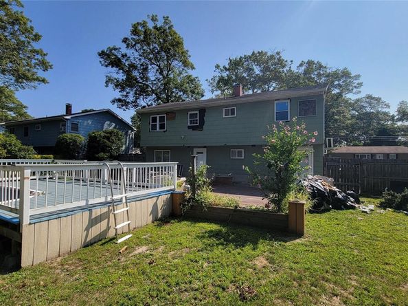 116 Phyllis Drive, Patchogue NY 11772