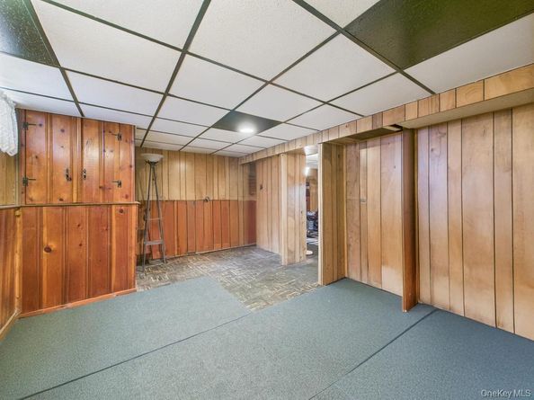 81 Cedarlawn Boulevard, Valley Stream NY 11580