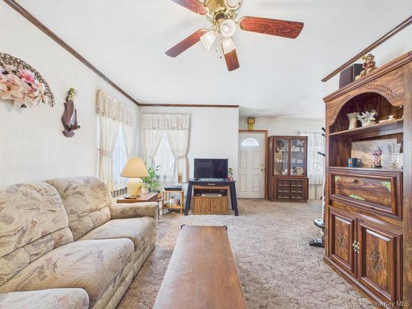 81 Cedarlawn Boulevard, Valley Stream NY 11580