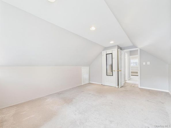 81 Cedarlawn Boulevard, Valley Stream NY 11580