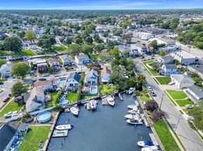 21 Beverly Road, Wantagh NY 11793