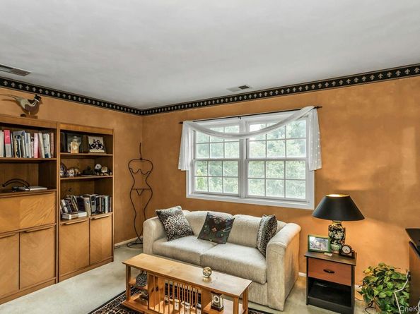 106 Fairway View Drive, Commack NY 11725