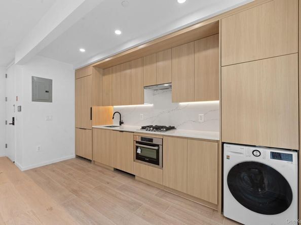 366 Harman Street 1F, Brooklyn NY 11237