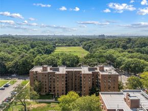 73-23 210th Street 2G, Bayside NY 11364