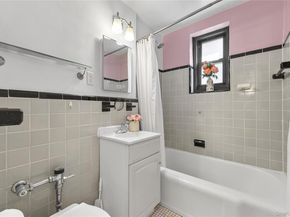 73-23 210th Street 2G, Bayside NY 11364