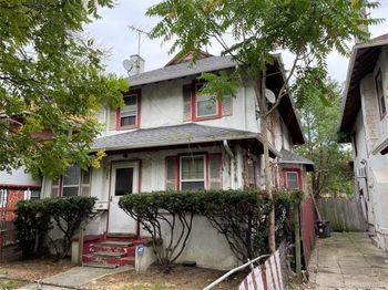 636 Beach 22nd Street