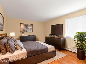 82 Jervis Avenue 82, Farmingdale NY 11735