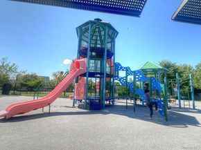 16 Main Street 2Q, East Rockaway NY 11518