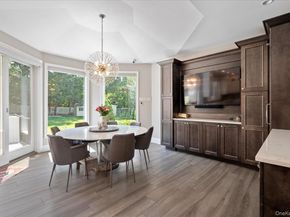 9 Scenic View Court, Dix Hills NY 11746