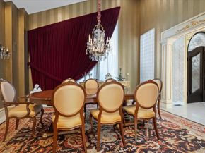 9 Scenic View Court, Dix Hills NY 11746