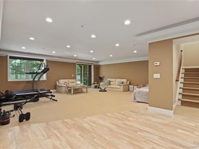 14 Preserve Court, White Plains NY 10607