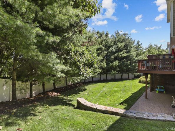 14 Preserve Court, White Plains NY 10607