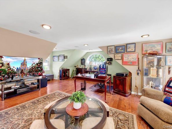 211 Willis Avenue, Hawthorne NY 10532