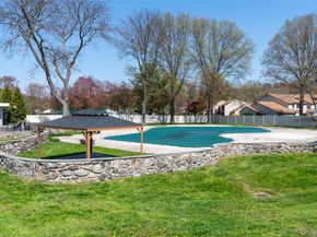 98 Molly Pitcher Lane I, Yorktown Heights NY 10598