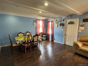 1032 Adams Street, Uniondale NY 11553