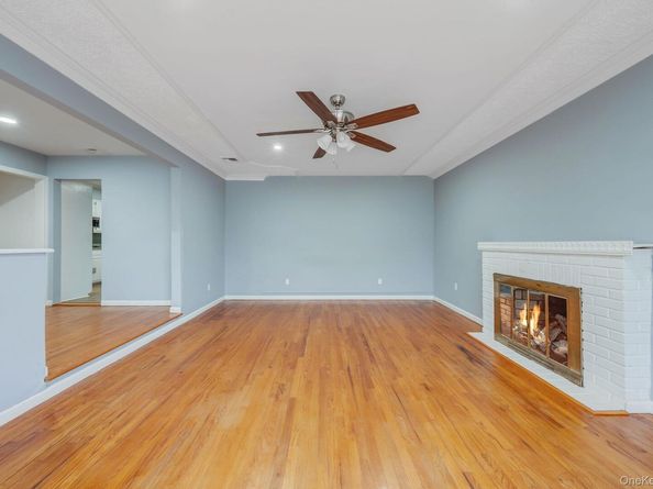 36 Maple Lane, Shirley NY 11967