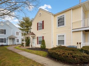 204 Fairview Circle, Middle Island NY 11953