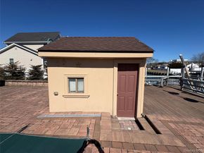 19 Marlin Road, East Quogue NY 11942