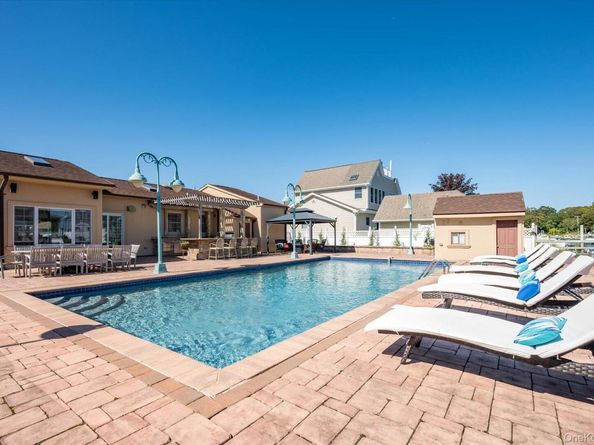 19 Marlin Road, East Quogue NY 11942