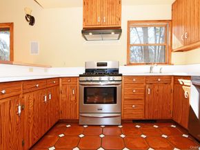 5 Arthur Street, Riverhead NY 11901