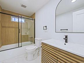 41 Nancy Place, Massapequa NY 11758