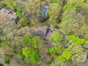 16 Appletree Lane, Huntington Station NY 11746