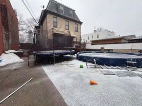 60-59 69th Street, Maspeth NY 11378